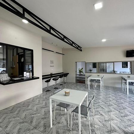 Bed and Breakfast Juni House Chumphon Exterior foto